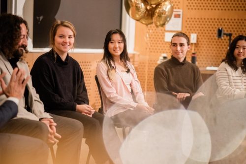 Giảng viên, sinh viên MIT thử nghiệm AI tạo sinh trong giảng dạy, học tập
